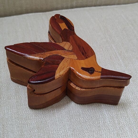 Wooden Hand Crafted Hummingbird Puzzle Box - Picture 2 of 9